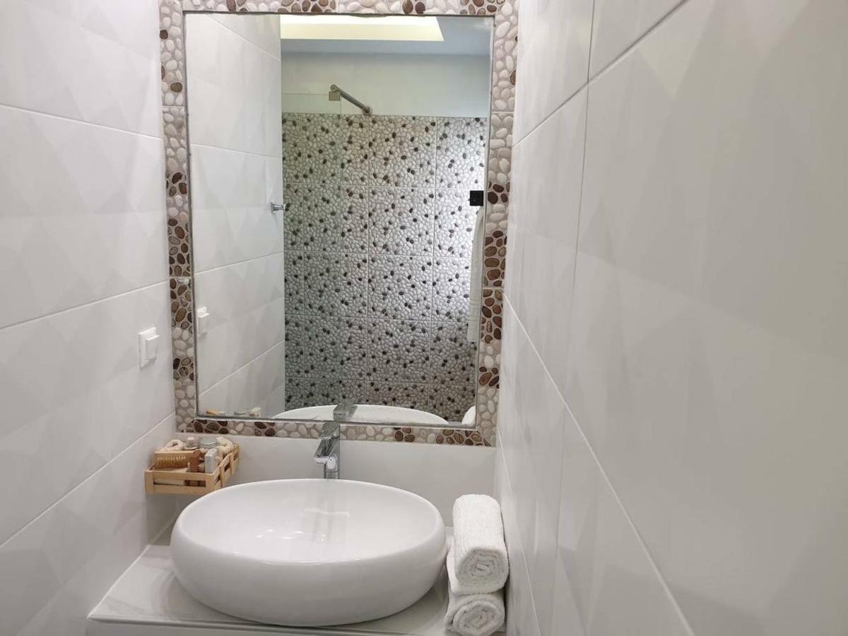 Sea Breeze Villa CCharaki Exterior foto