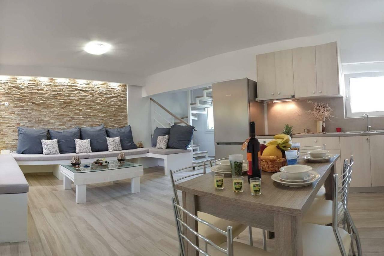 Sea Breeze Villa CCharaki Exterior foto